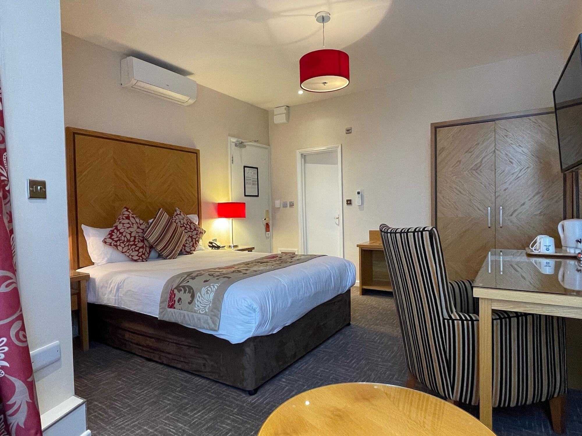 Best Western Homestead Court Hotel Вэлвин Гарден Сити Экстерьер фото
