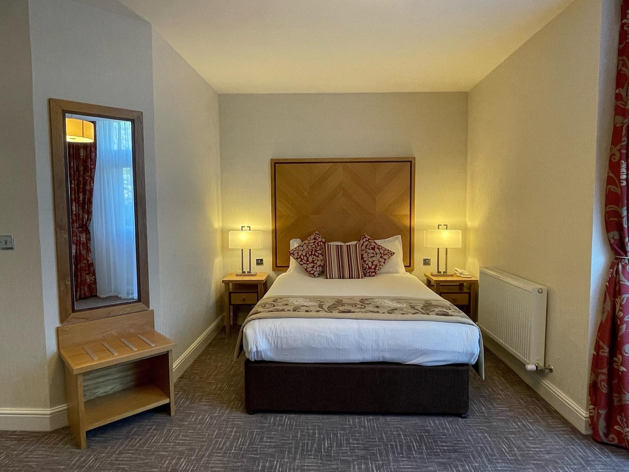 Best Western Homestead Court Hotel Вэлвин Гарден Сити Экстерьер фото